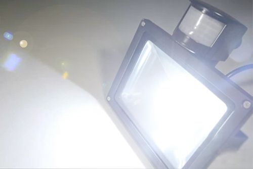 led прожектор с датчиком движения купить в минске диодный прожектор сенсор прожектор с датчиком движения для улицы купить